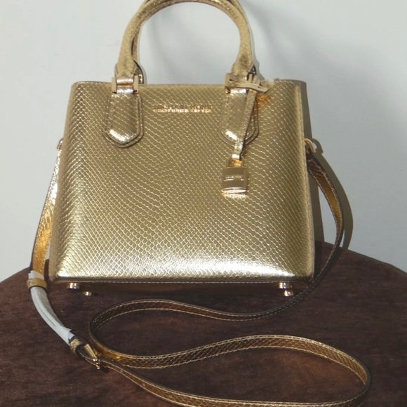 Michael Kors Adele Medium Leather Messenger Bag - Picture 4 of 6